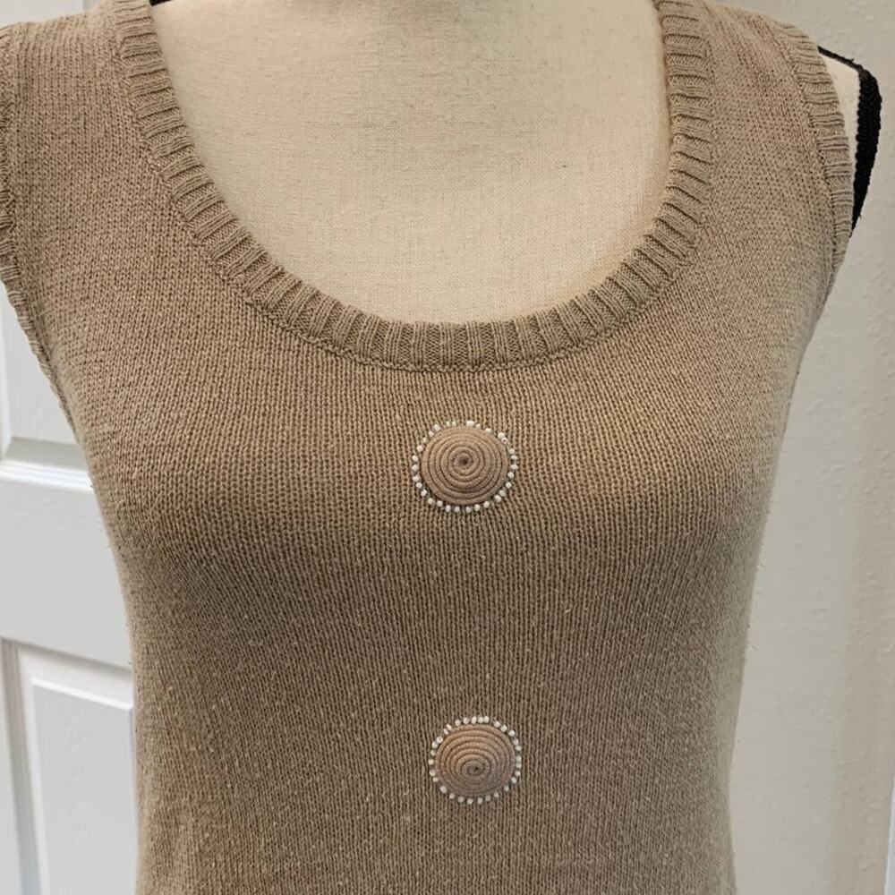 Vintage Marc D'Alcy Beige Sweater Vest with 3D Cone Embellishment - Small - Picture 4 of 5